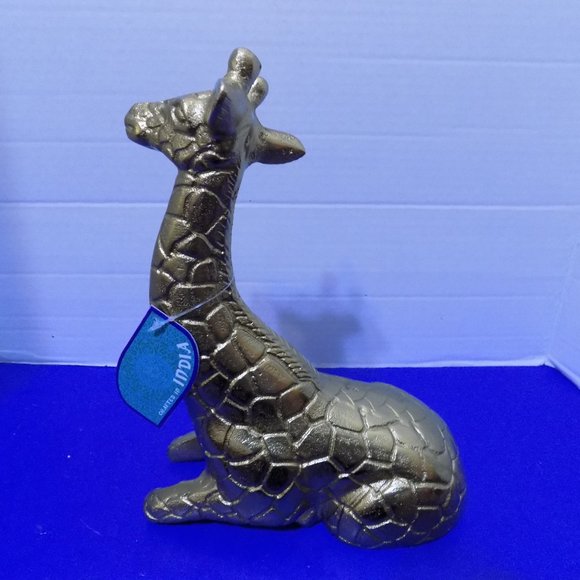 NEW Metal Gold Giraffe Figurine Statue Made In India - Picture 2 of 5